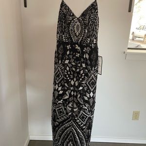 NWT Aidan Matoxx Embroidered Sequin Black and Silver Dress Size 0